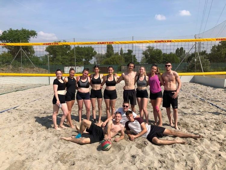 3 csapattal a strandröplabdabajnokságon